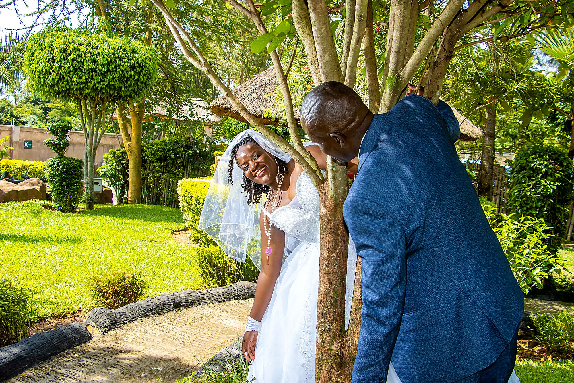 Hero Bride Groom Garden
